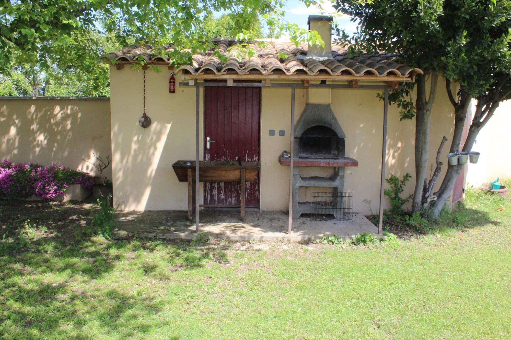 Mas La Gentille: Countryside Retreat with Pool and Private Garden Pernes-les-Fontaines Exterior photo